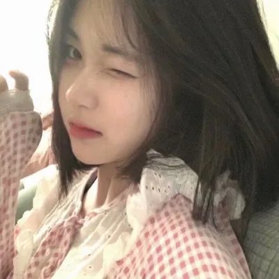 无边春色戏两儍