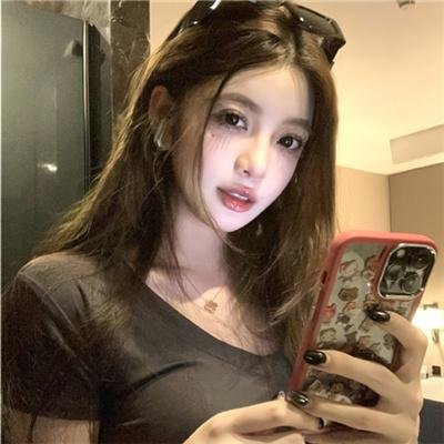 笼里的女人